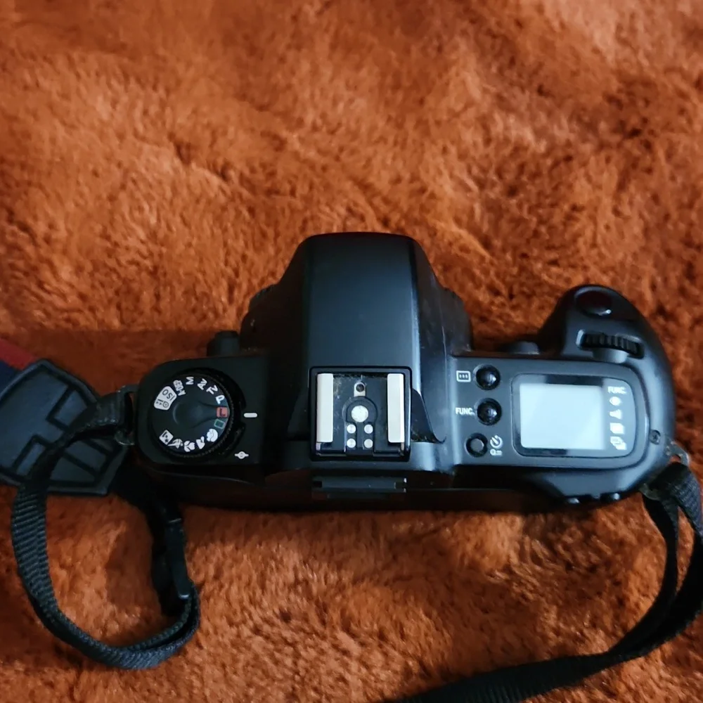 CANON EOS REBEL G FILM CAMERA WITH STRAP